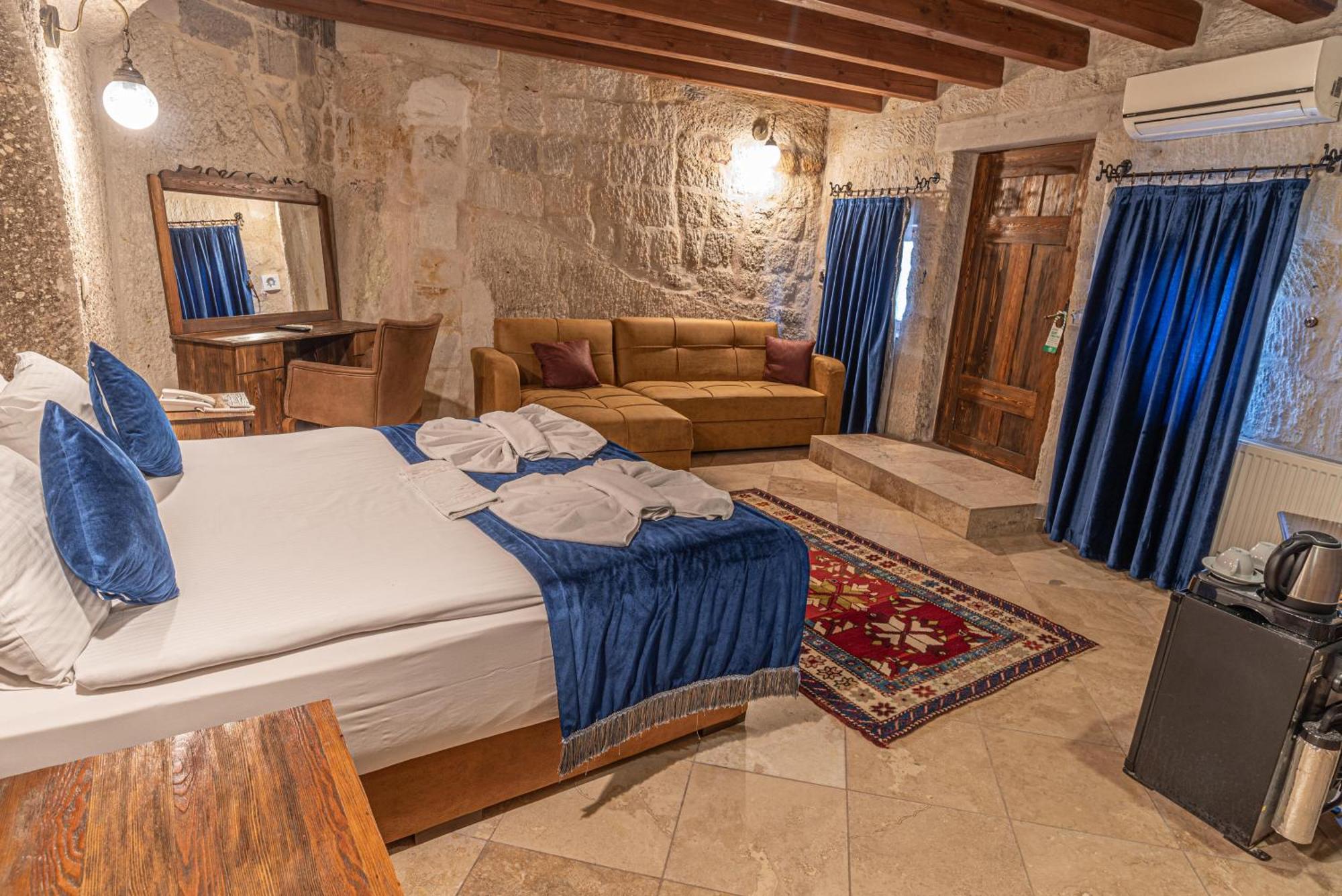 Elegance Cave Suites & Restaurant Гьореме Екстериор снимка