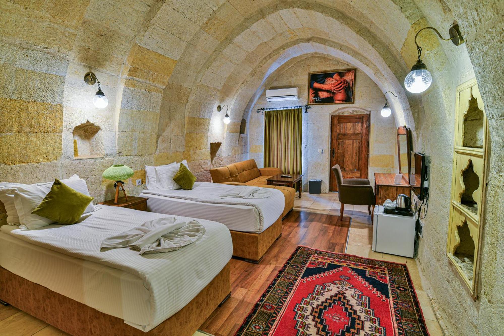 Elegance Cave Suites & Restaurant Гьореме Екстериор снимка