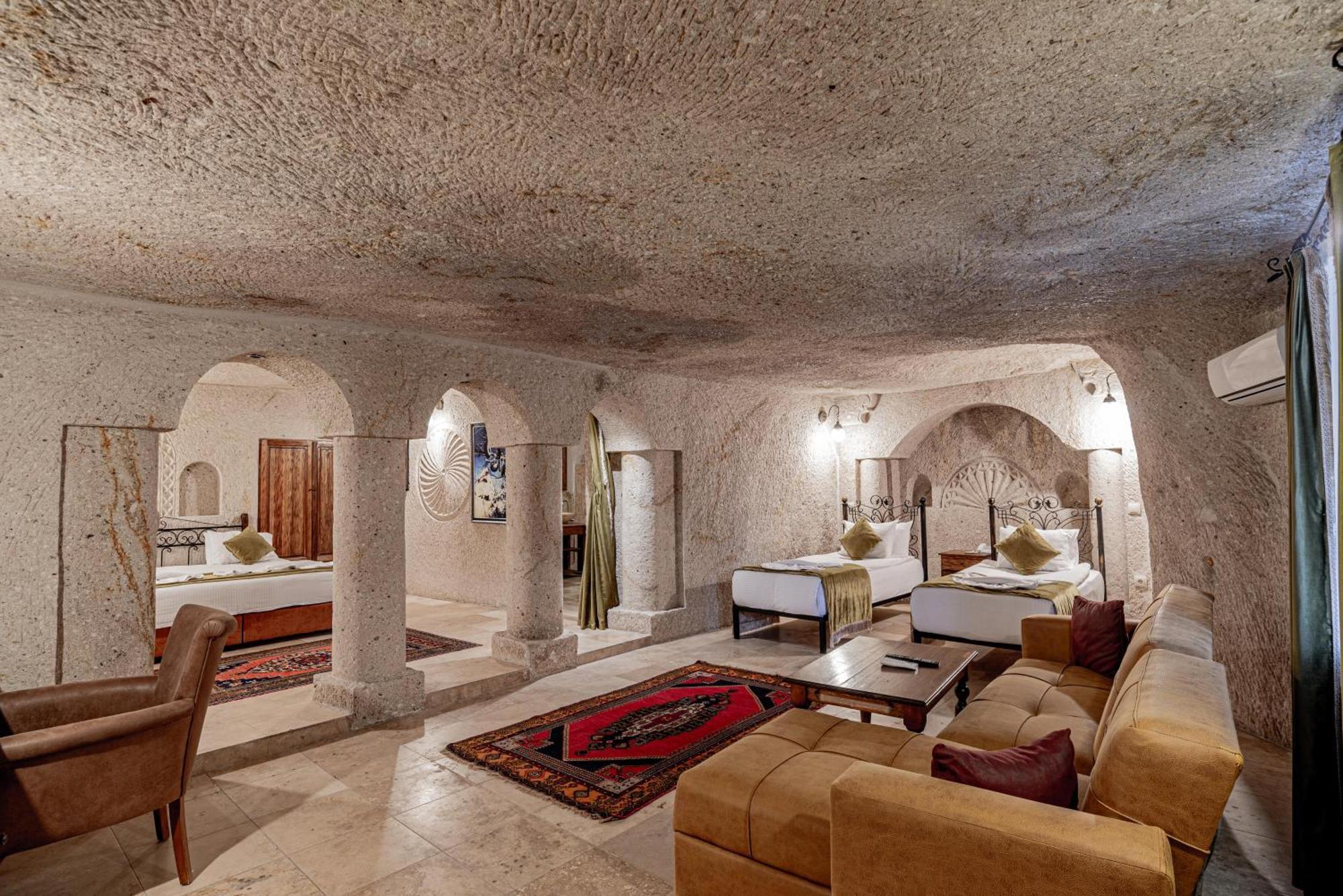 Elegance Cave Suites & Restaurant Гьореме Екстериор снимка