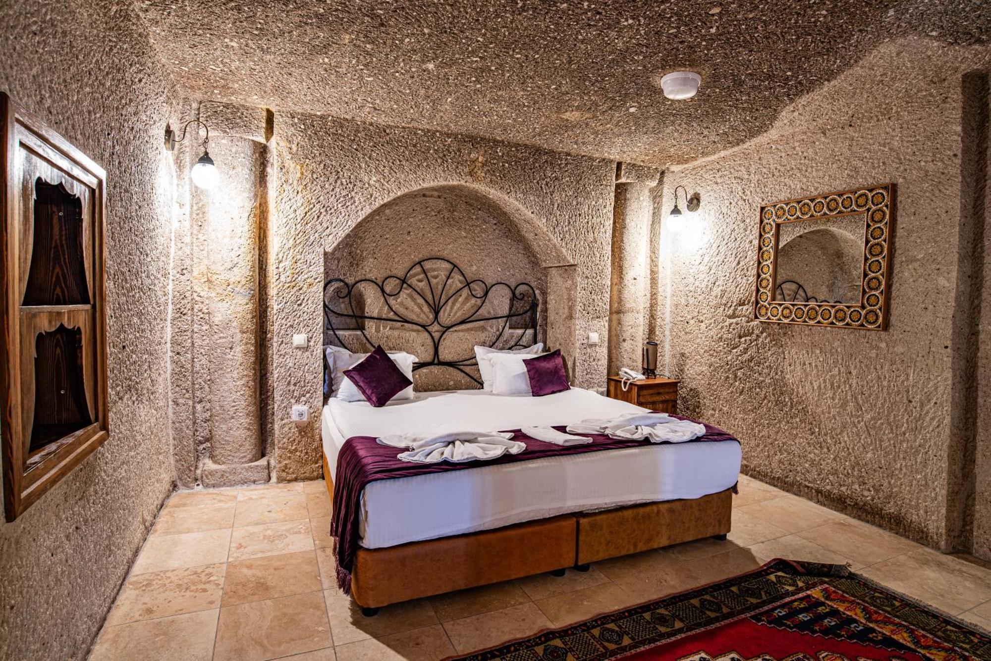 Elegance Cave Suites & Restaurant Гьореме Екстериор снимка