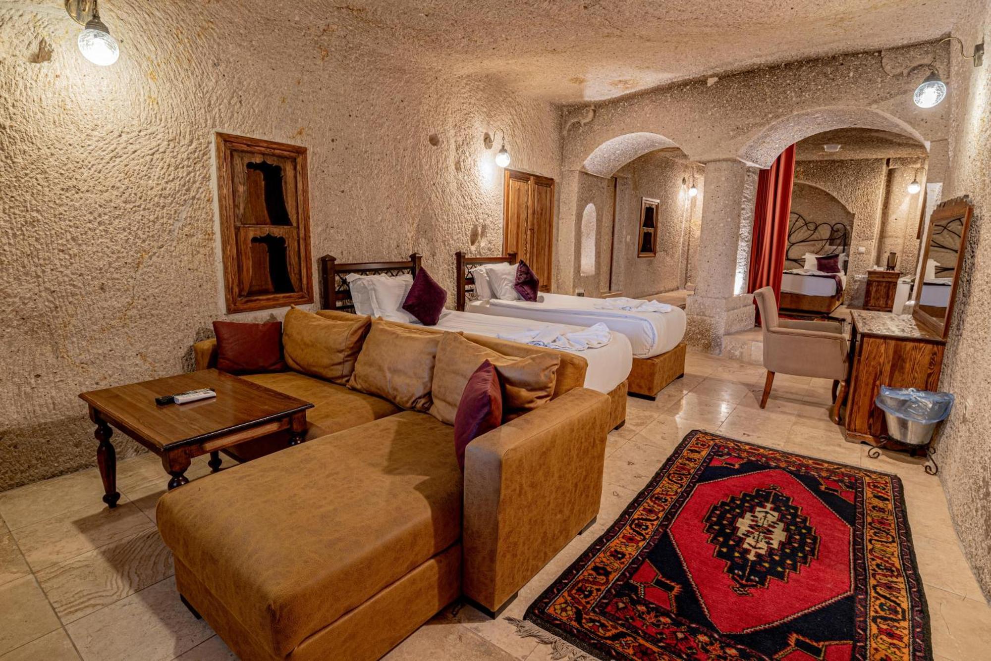 Elegance Cave Suites & Restaurant Гьореме Екстериор снимка