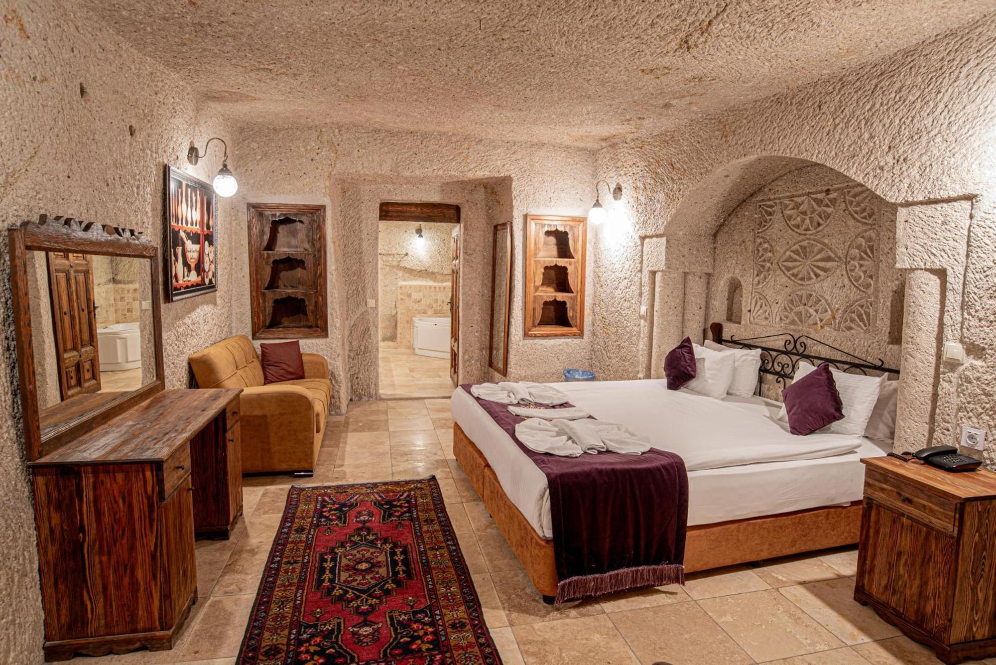 Elegance Cave Suites & Restaurant Гьореме Екстериор снимка