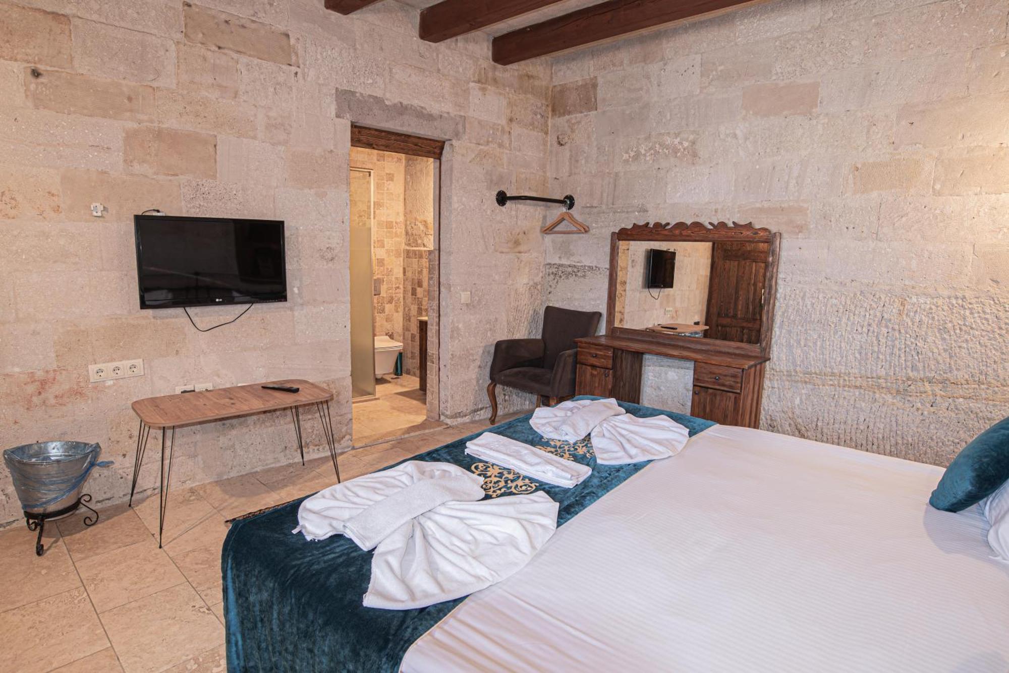 Elegance Cave Suites & Restaurant Гьореме Екстериор снимка