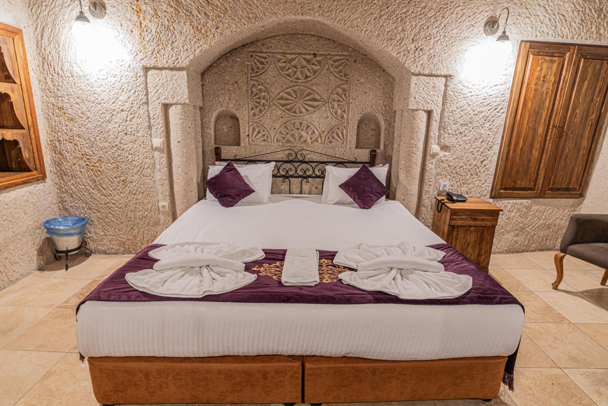 Elegance Cave Suites & Restaurant Гьореме Екстериор снимка